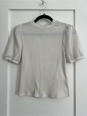 Lea & Viola Cream Ribbed Puff Sleeve Tee